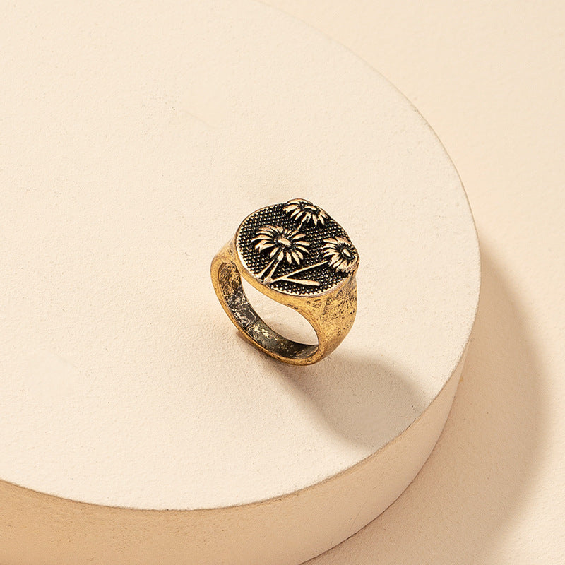 Retro Floral Metal Ring - Trendy Celebrity Style Jewelry for Wholesale