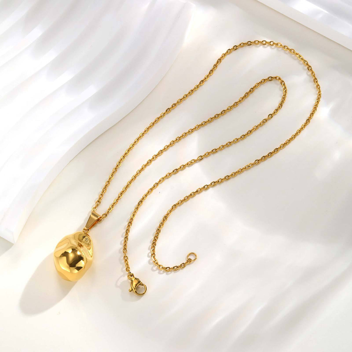 Vintage Jewelry — Earring Pair or Pendant Necklace