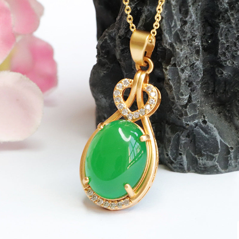 Golden Oval Chalcedony Water Drop Pendant Necklace - Stylish Fashion Accessory