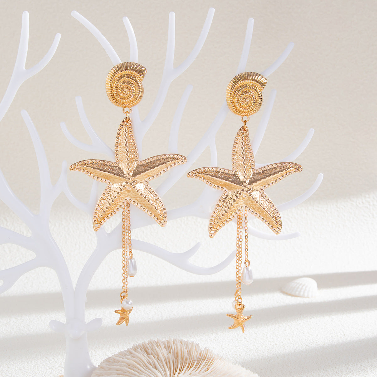 Planderful Vienna Verve Earrings – Pastoral Beach-Inspired Design