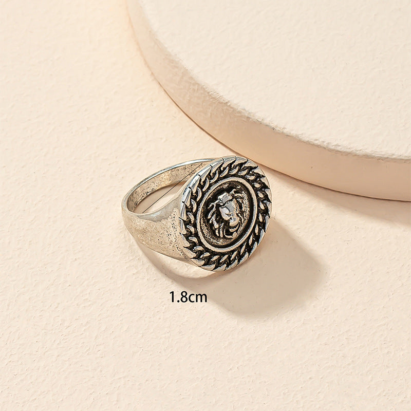 Roaring Punk Lion Head Ring: Street Style Statement Piece