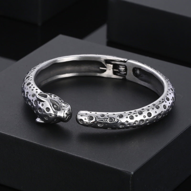 Punk Wind Titanium Steel Animal Leopard Open Bracelet – Stainless
