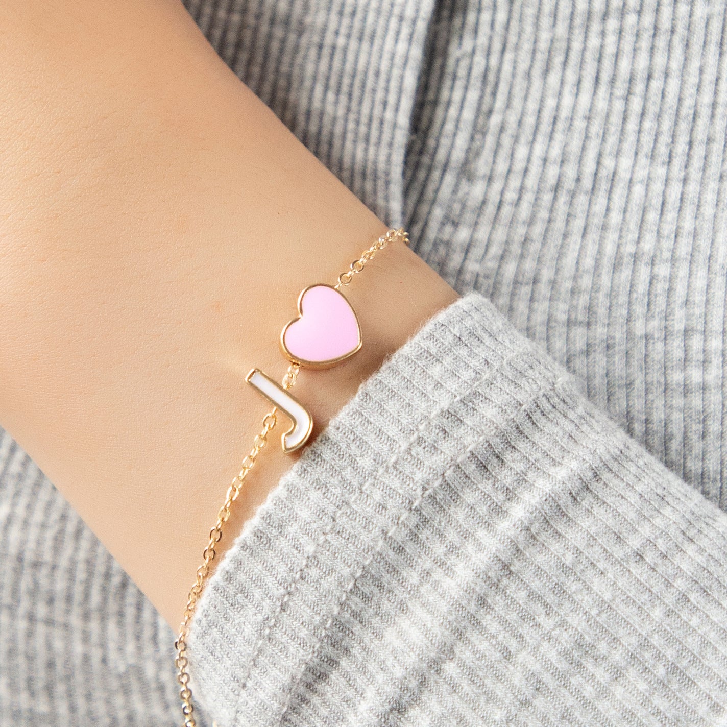 Elegant Vienna Verve Heart Bracelet with Cold Wind Design