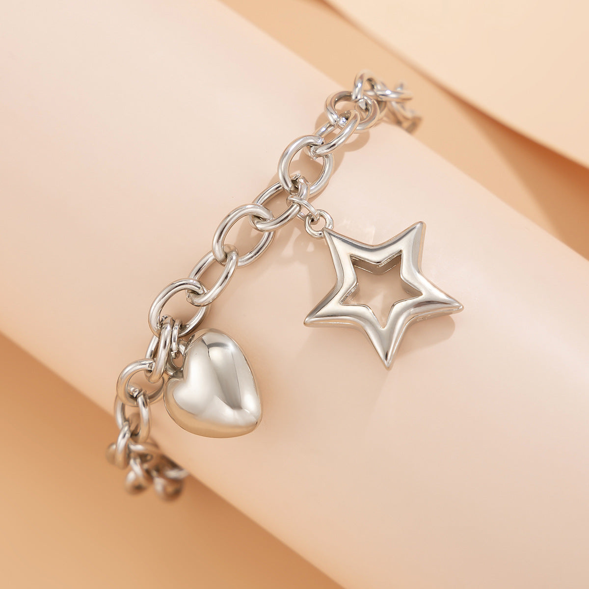 Planderful Vienna Verve Heart Pendant Bracelet For Women Versatile Star Love Charm Jewelry