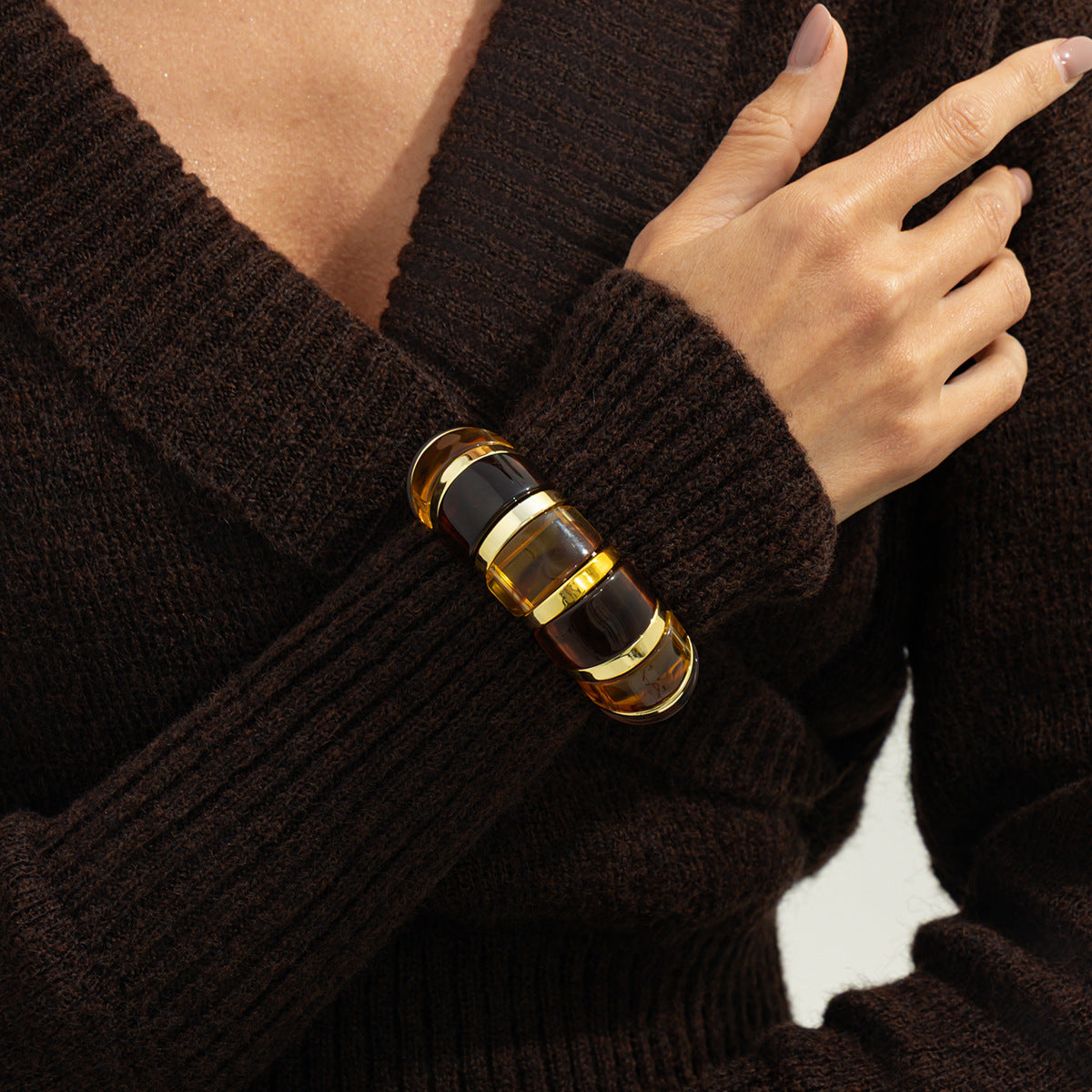 Planderful Translucent Smudged Resin Elastic Bracelet With Colorful Splice Vienna Verve Statement Jewelry For Women