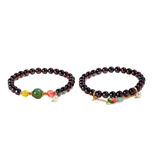 Planderful Fortune's Favor Bracelet – Elegant Garnet and Pearl Design