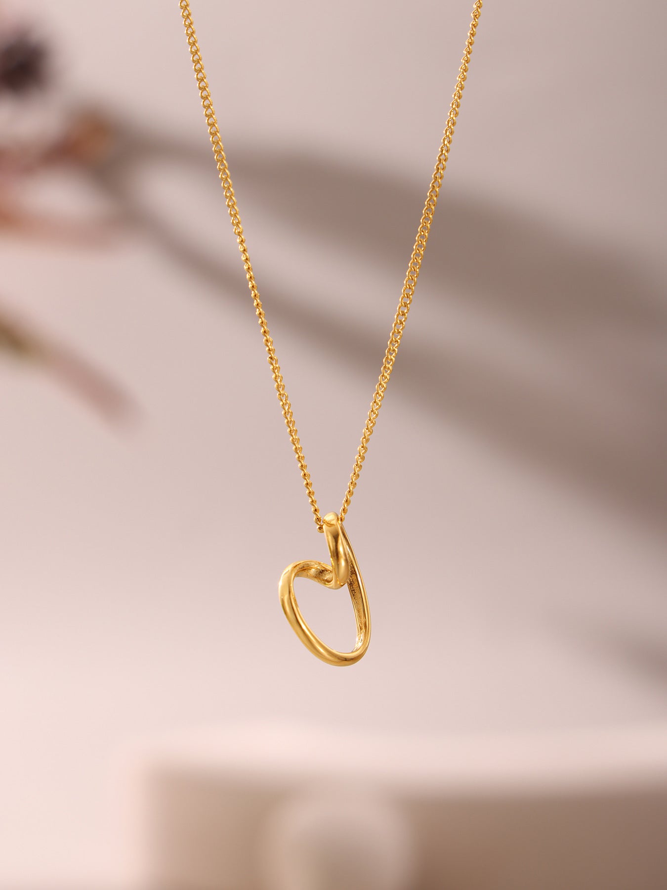 Planderful Hollow Irregular Love Necklace Women 18K Gold