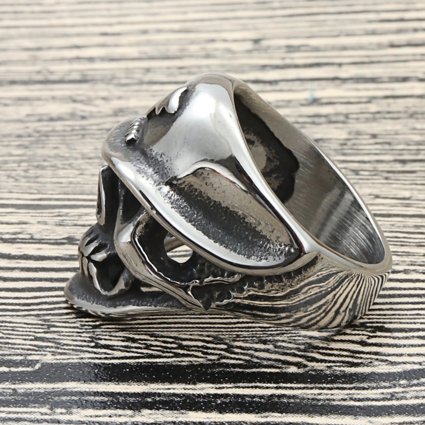 Punk-Inspired Titanium Steel Skull Ring for Men - Retro Trendy Design in Sizes 8-12