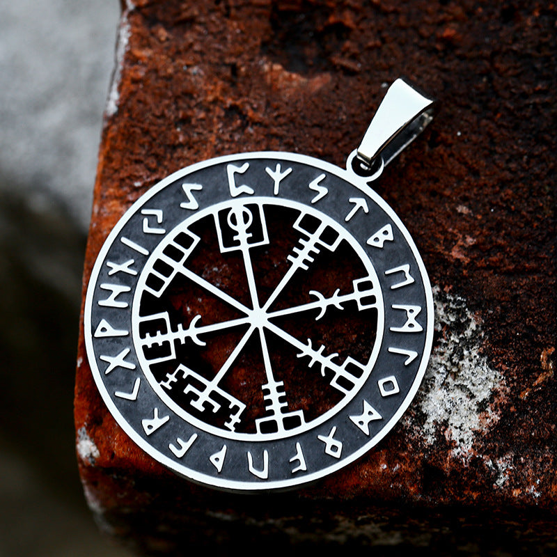 Titanium Steel Nordic Viking Compass Pendant for Men - Retro European and American Style Jewelry
