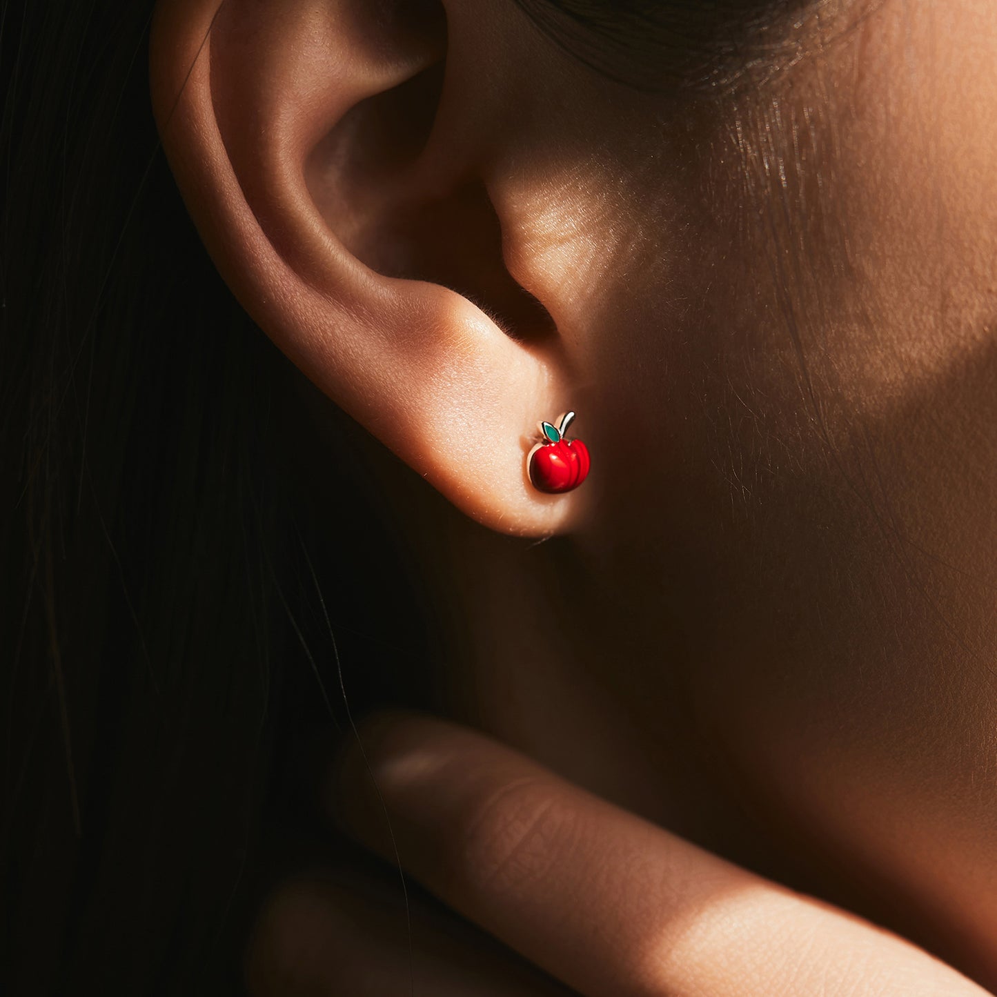 Planderful Everyday Genie Red Apple Stud Earrings – Charming Childlike Design