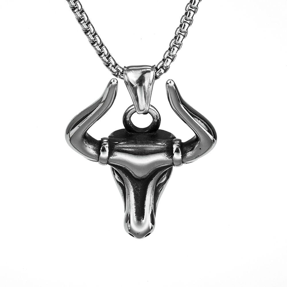 Retro Stainless Steel Men's Pendant Glossy Bullhead Necklace