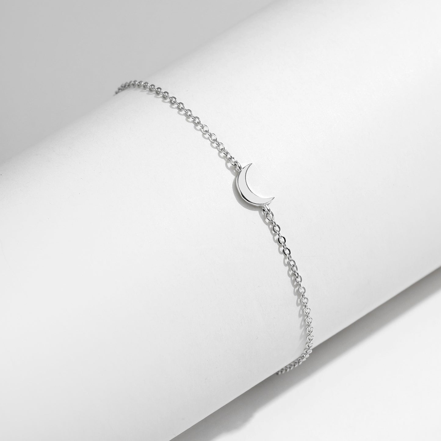 Planderful Everyday Genie Bracelet – Minimalist Crescent Design
