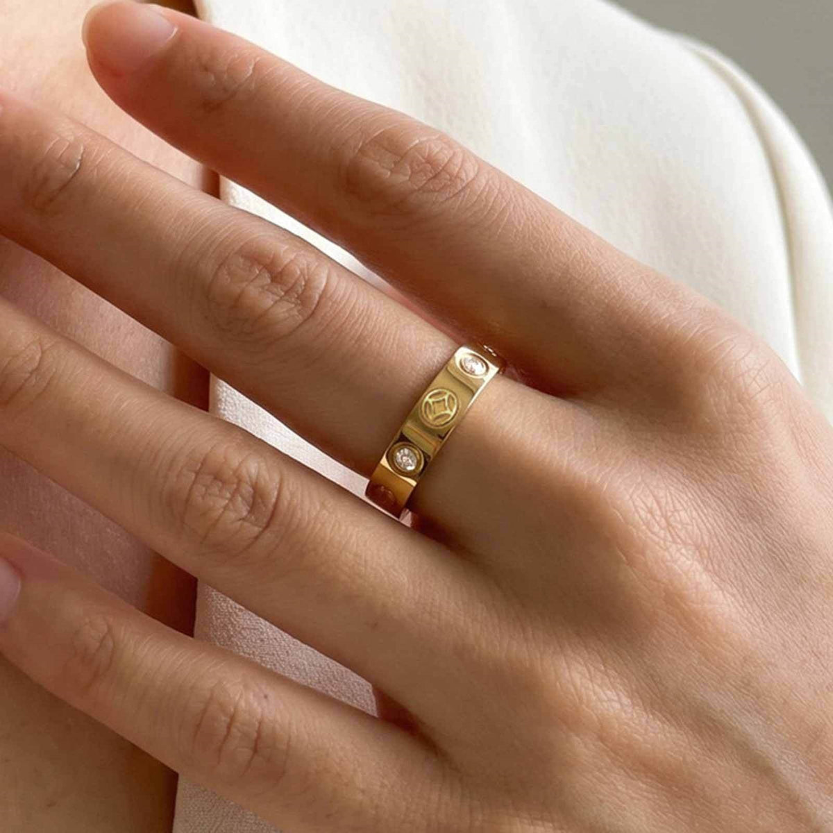 4mm Stainless Steel 6 Zircon Copper Coin Ring Gold – Women's