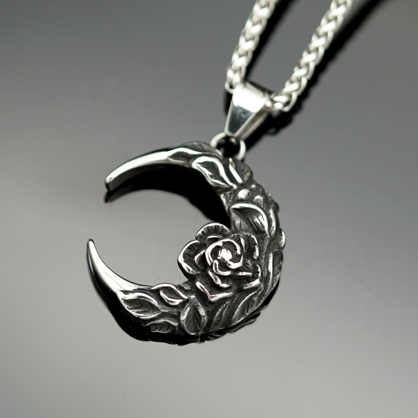 Steel Necklace – Vintage Moon Pendant Dark Moon Rose Titanium Steel Collarbone Chain For Couples