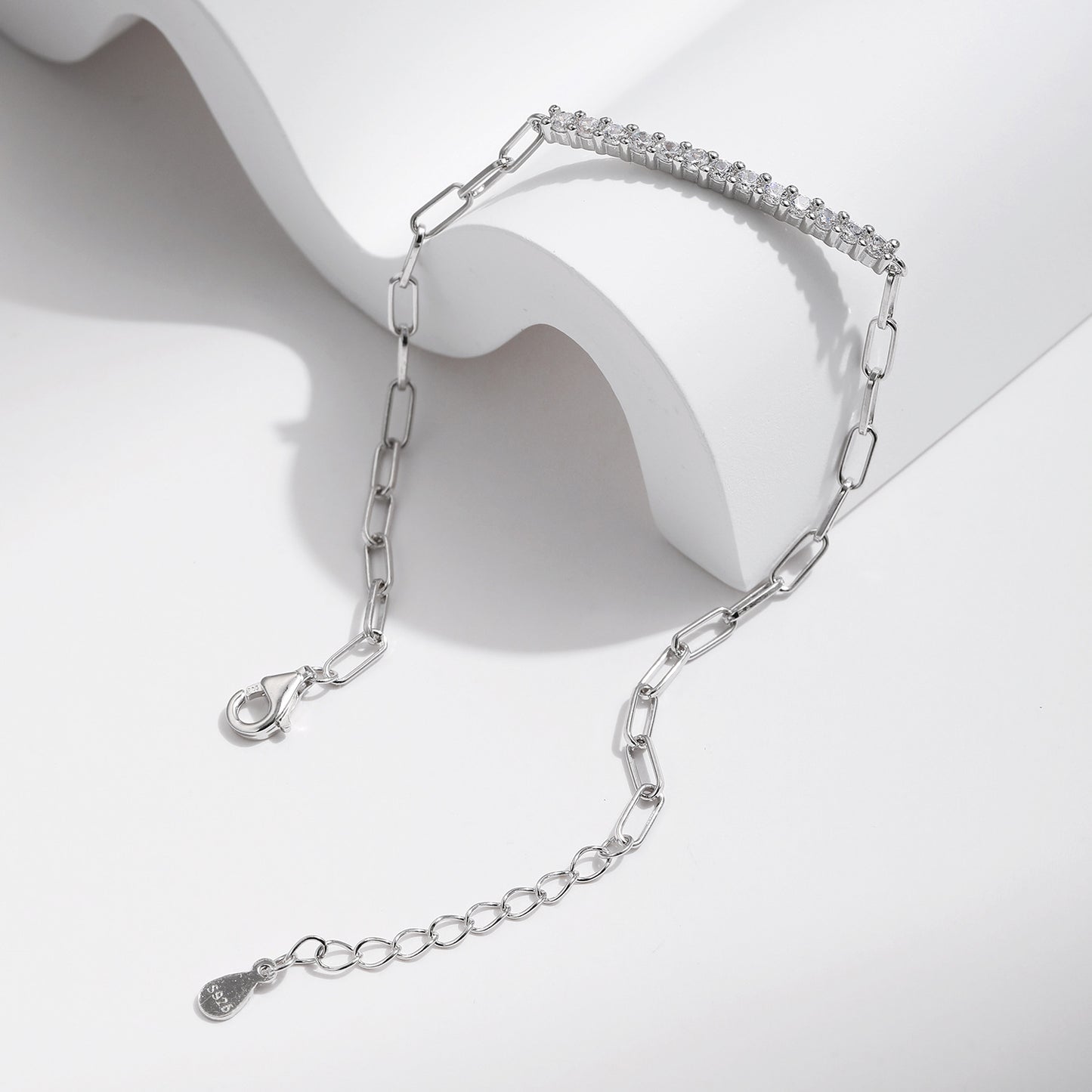 Planderful Moissanite Diamond Bracelet – Personalized Light Luxury Design