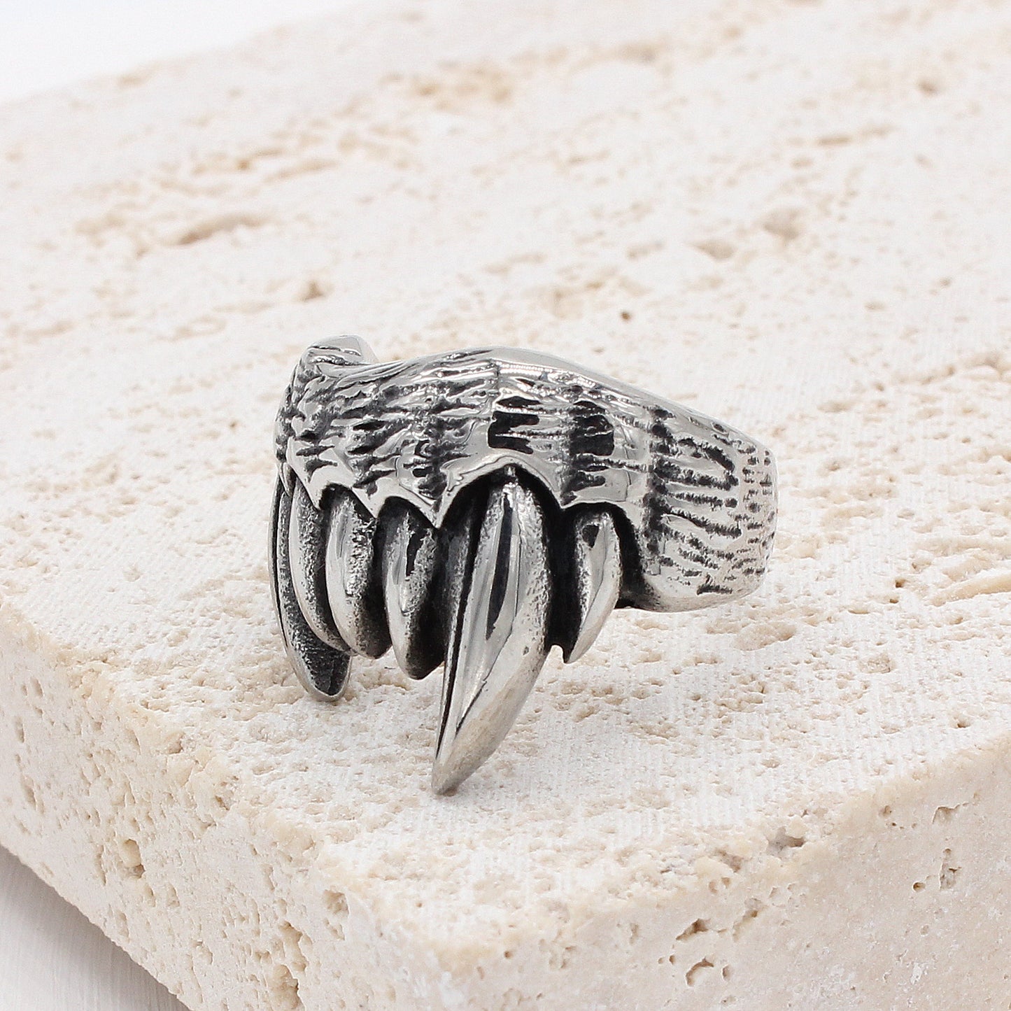 Monster Claw Fang Men's Titanium Steel Ring