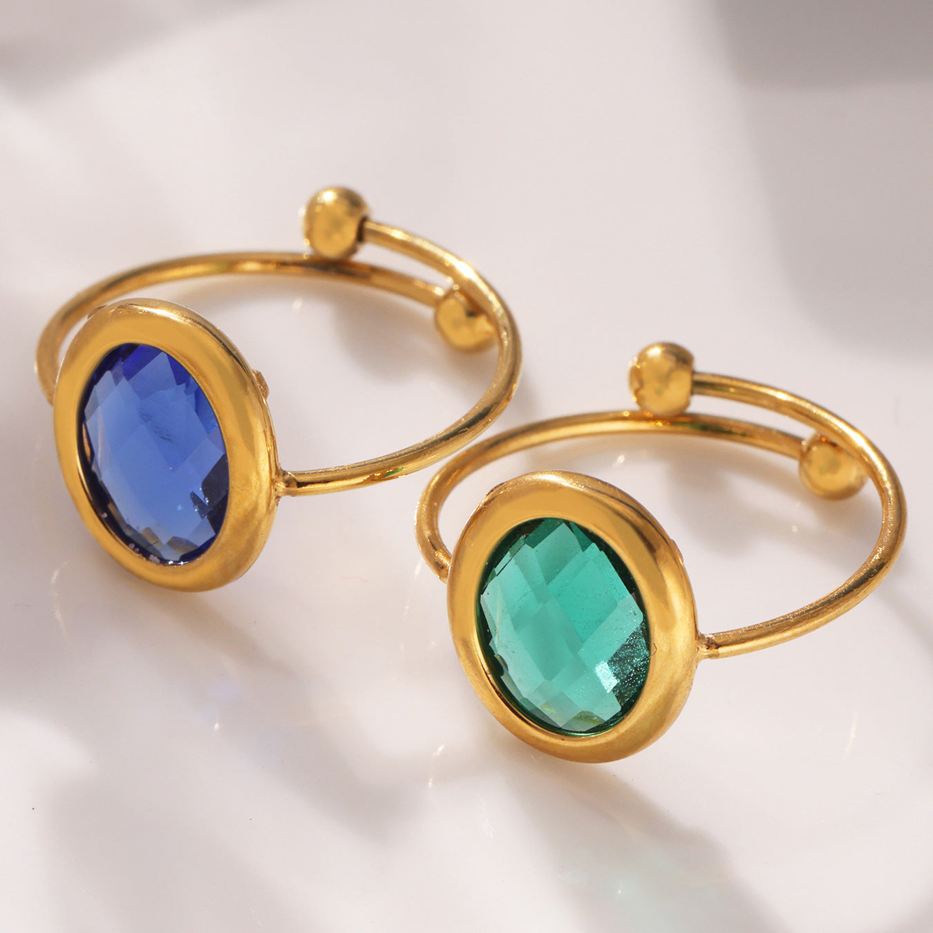 Planderful Glass Ball Index Finger Ring Gold Plated Women