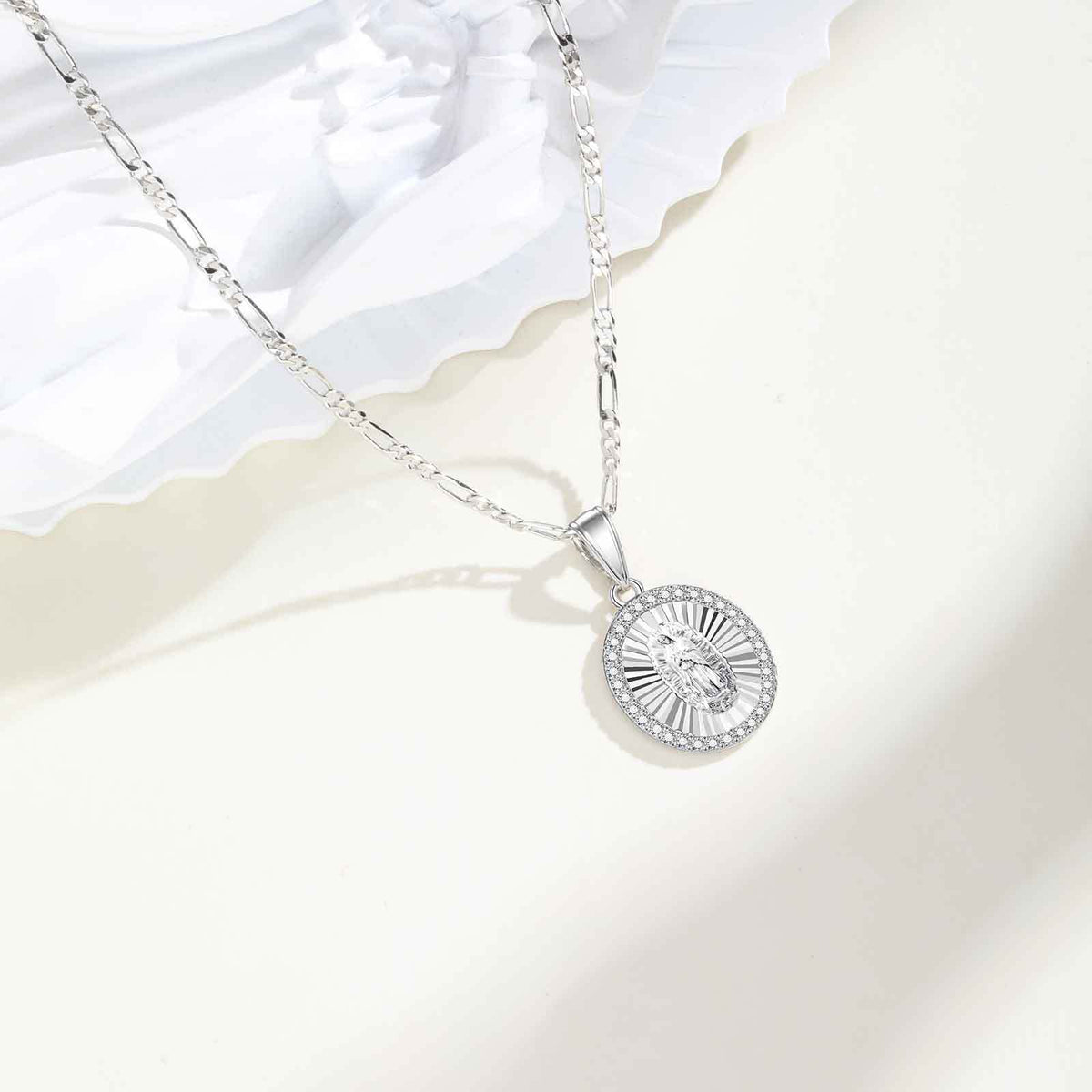 Copper Chain Zircon Oval Heart Necklace Imitation White Gold Women's Pendant