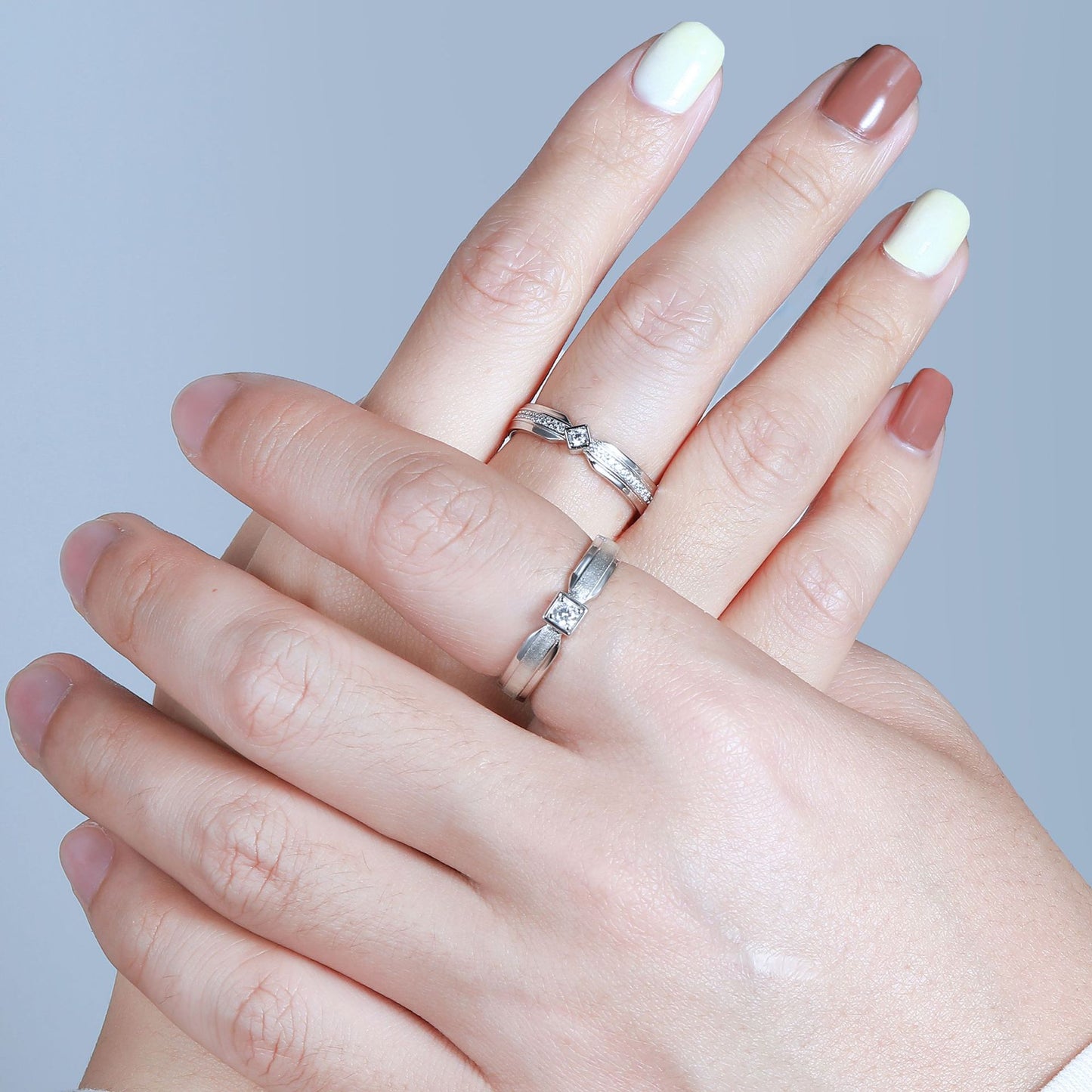 Auditorium Flower Diameter 925 Silver Couple Ring Set