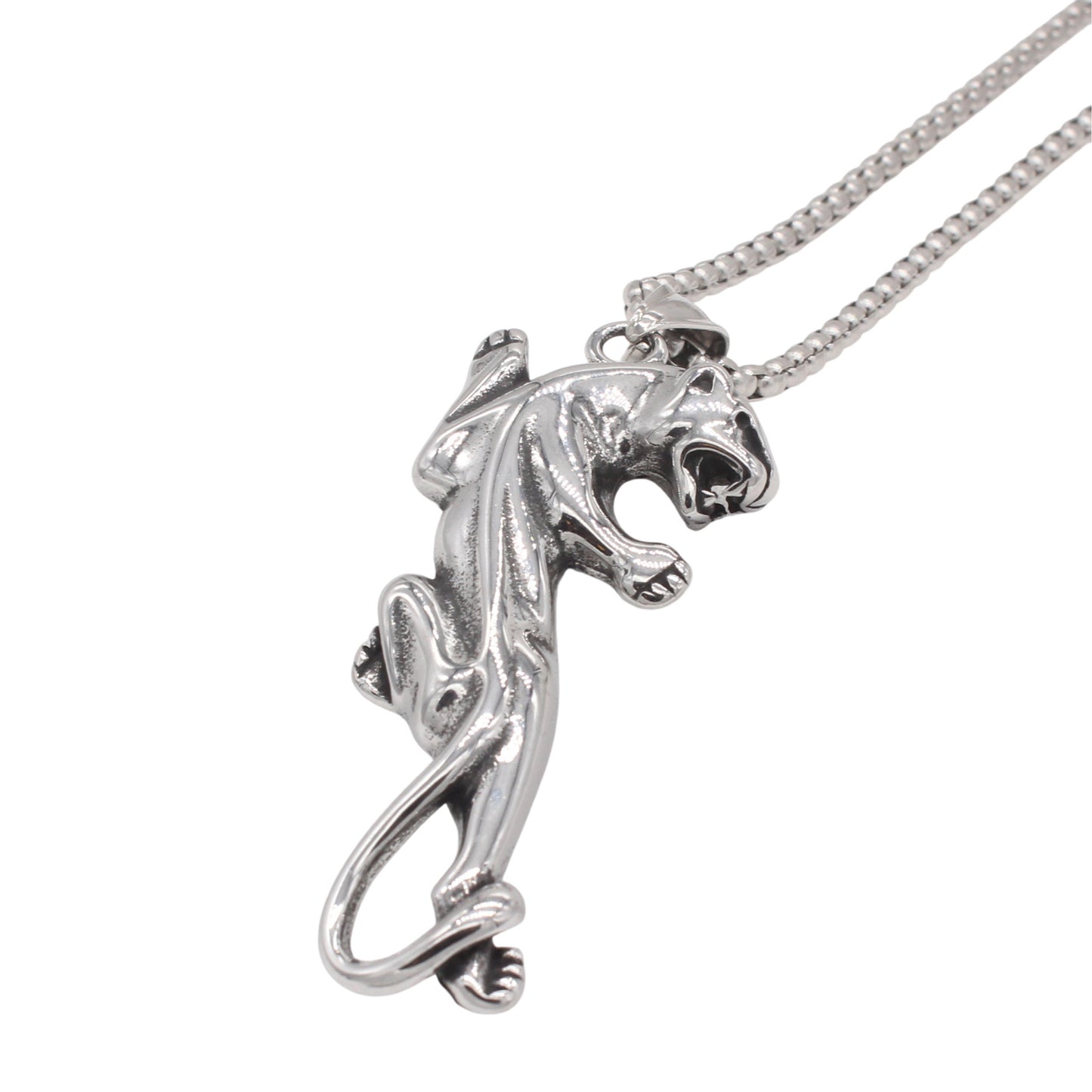 Planderful Jewelry Personalized Retro Cheetah Pendant for Men in Titanium Steel Design