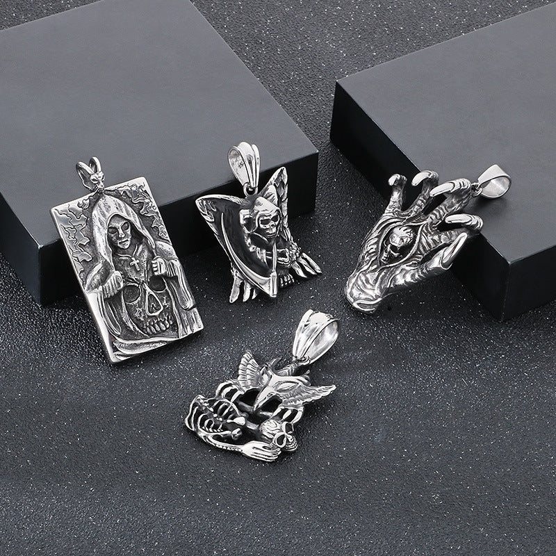Evil Ghost Pendant, Retro Devil's Claw Masked Muse Skull Titanium Steel Pendant Necklace