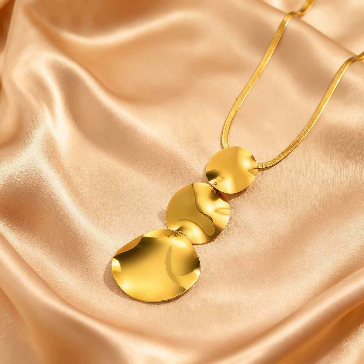 Stainless Steel Irregular Disc Leopard Print Leather Rope Sunflower Leaf Design Necklace