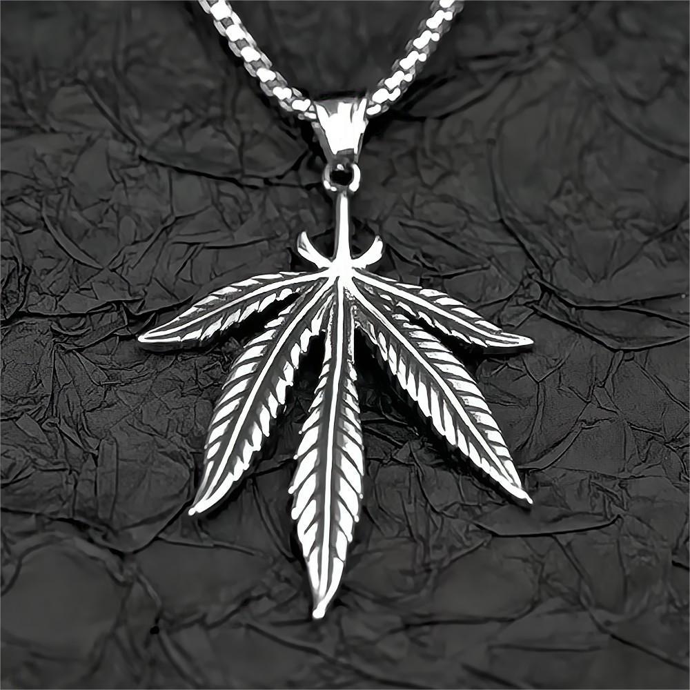 European And American Jewelry Wholesale Titanium Steel Men's Pendant Necklace Maple Leaf Tag Retro Hip-Hop Style