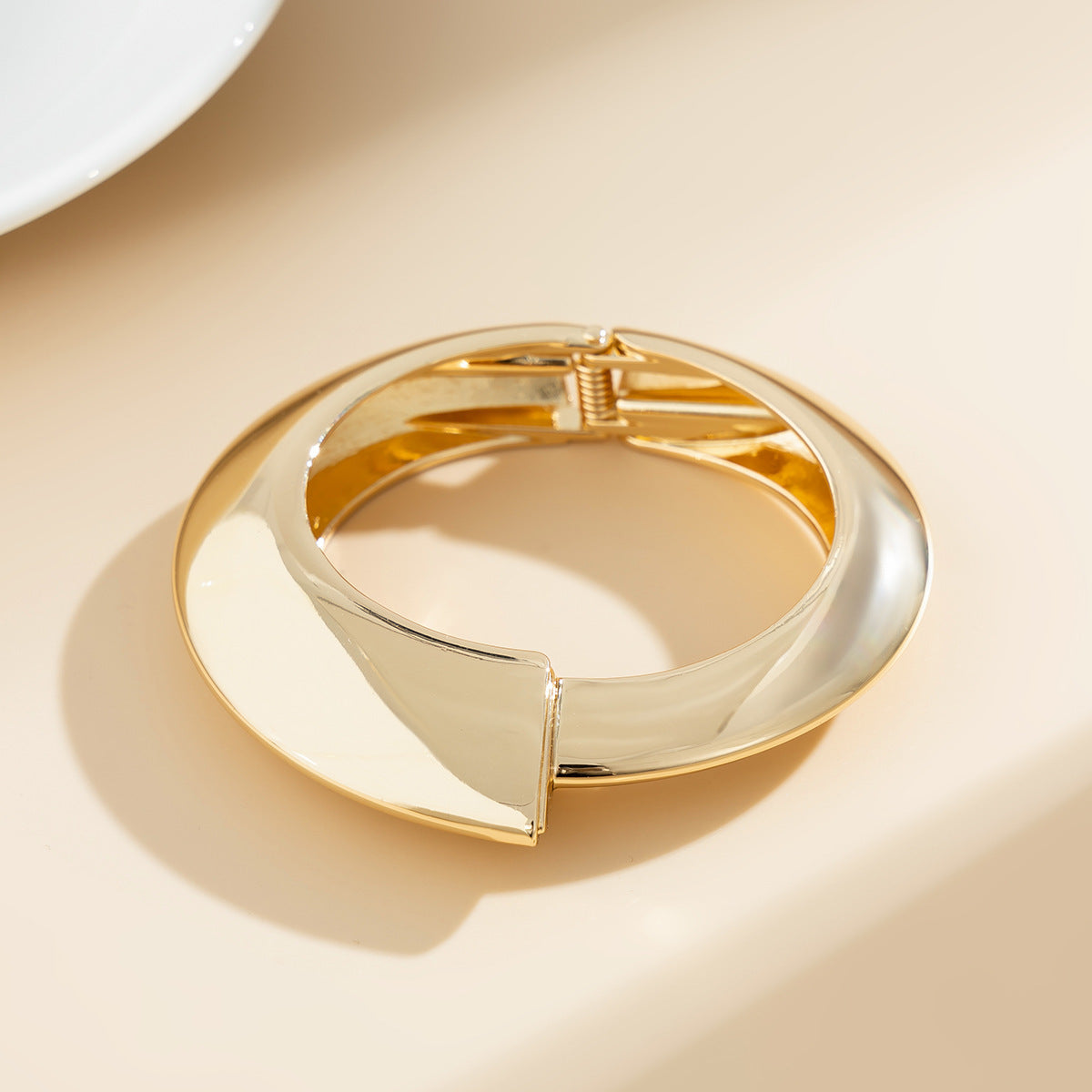 Geometric Bracelet Planderful Vienna Verve For Modern Women Smooth Opening Wide Edge Statement Jewelry