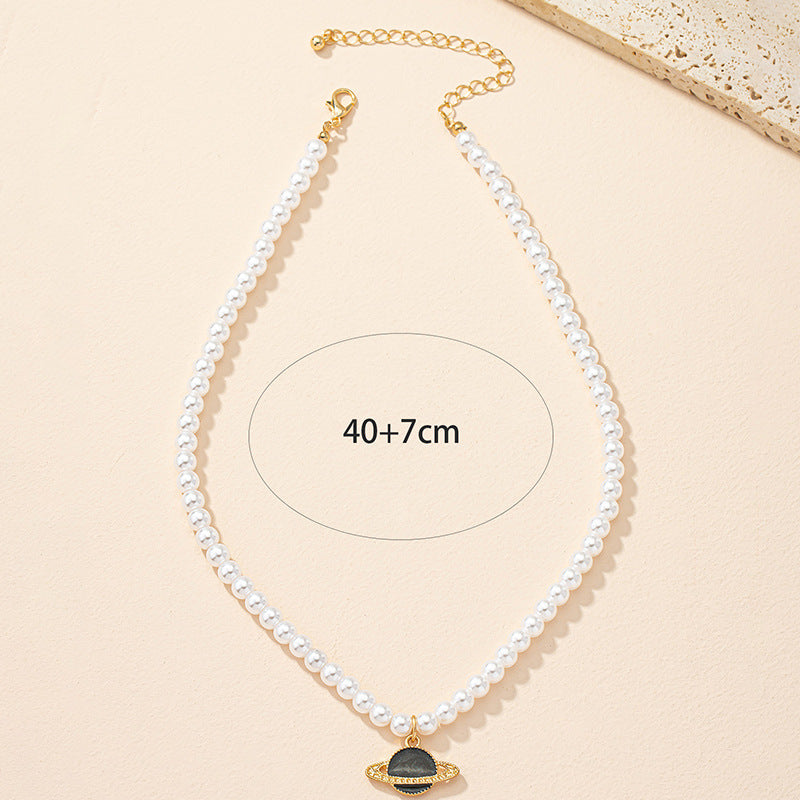 Luxurious Pearl Planet Necklace with Exquisite Design and Elegant Charm