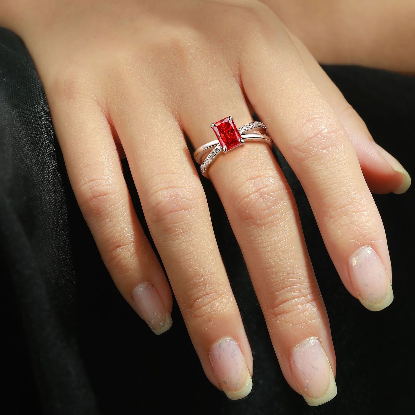 European and American 925 Sterling Silver 1.5ct Zircon Ring