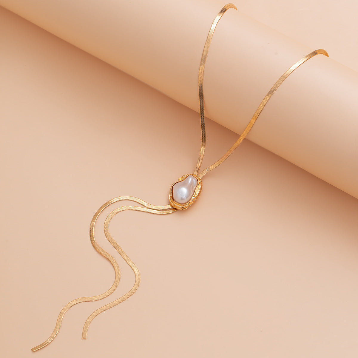Baroque Pearl-Style Pendant & Snake Chain Necklace