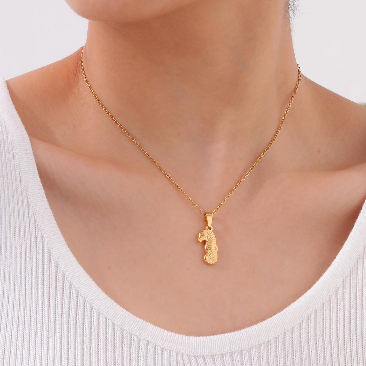 Stainless Steel Geometric Flower Imitation Pearl Irregular Flower Pendant Gold Necklace