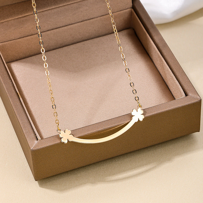 Cross-Border Clover Smiling Face Necklace - Perfect Gift for Her
