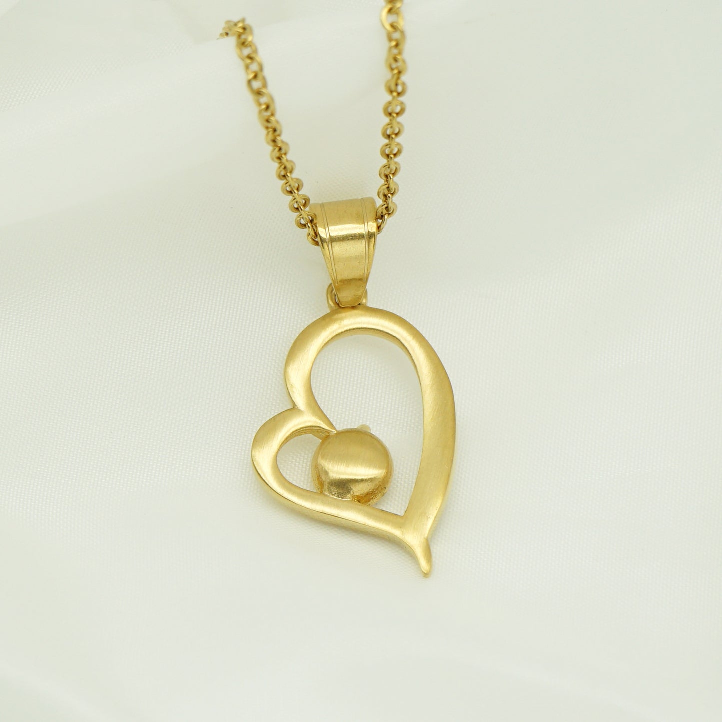 Planderful Heart Shaped Stainless Steel Zircon Pendant Necklace For Women Valentine Gift Ready Timeless Elegance