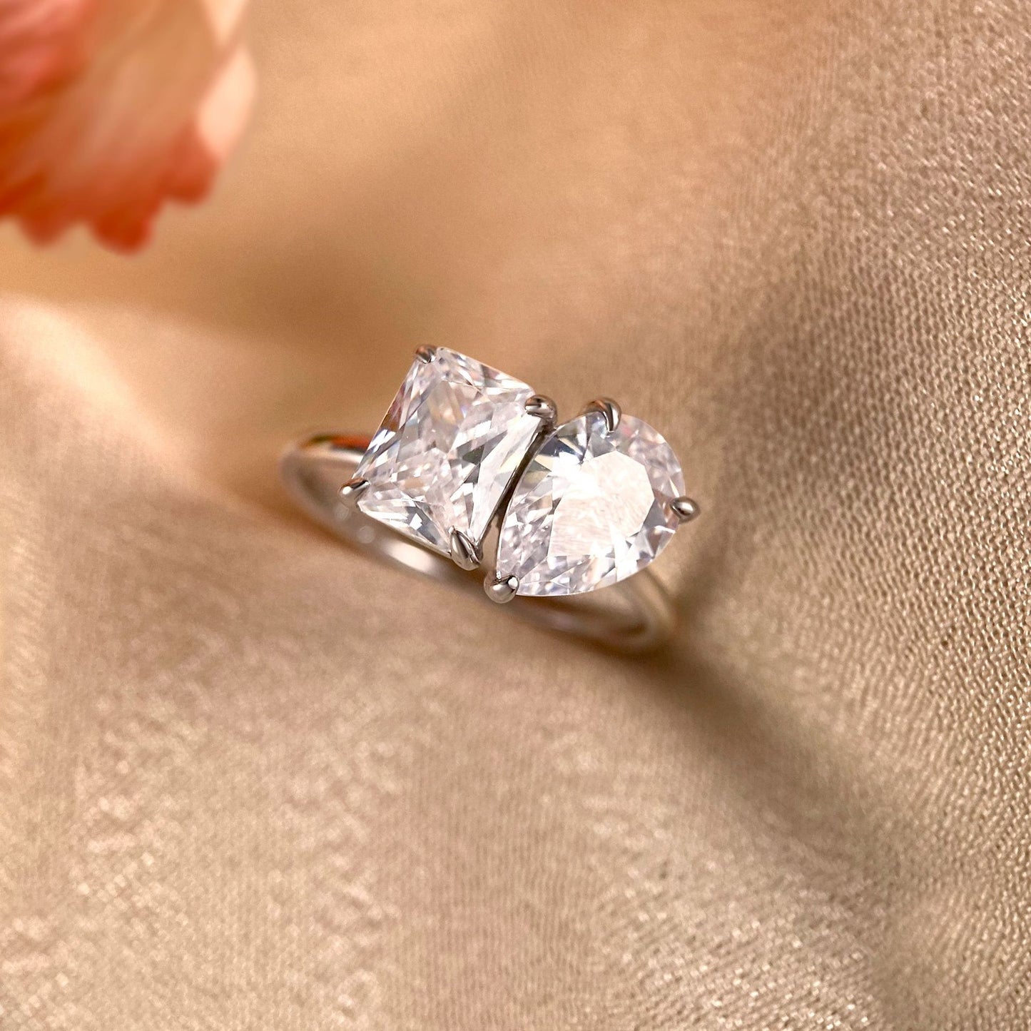 Planderful Sterling Silver 2.5 Carat Zircon Ring For Brides Elegant Double Halo Wedding Band