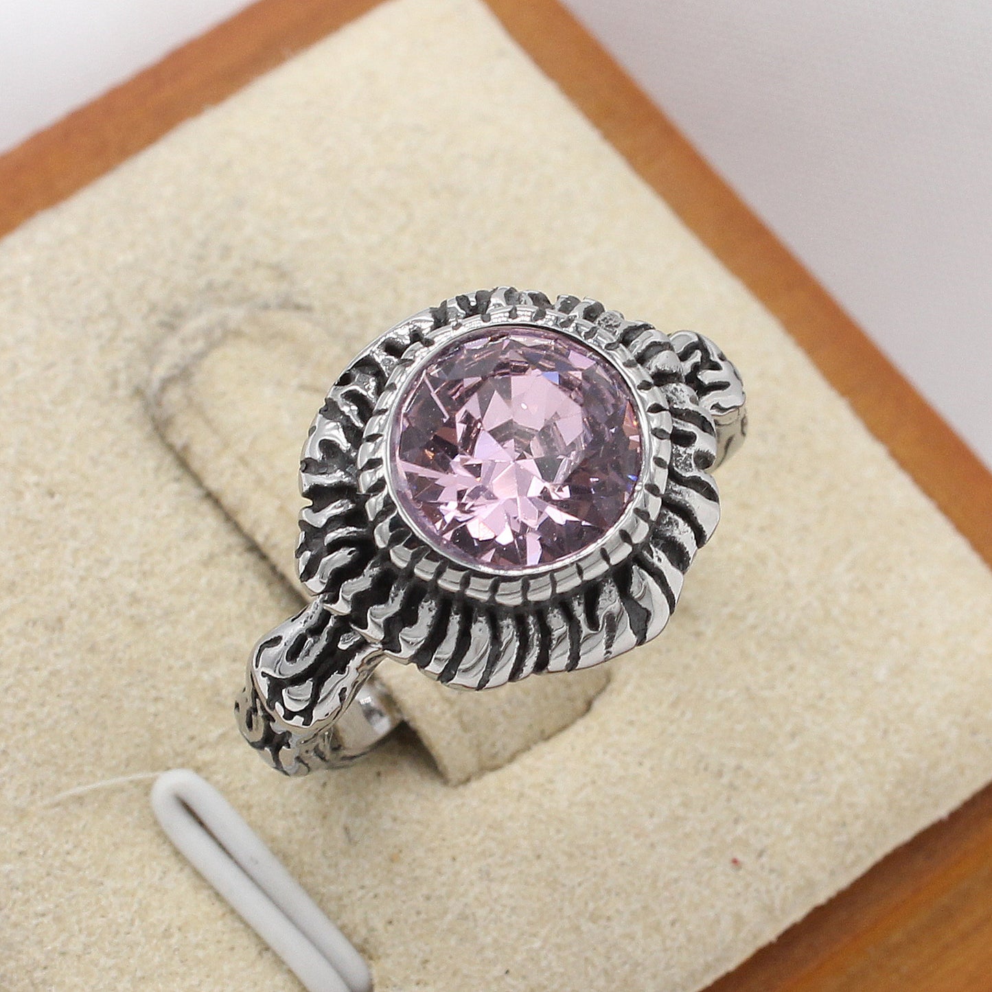 Planderful Everyday Genie – European and American Personalized Retro Sun Gemstone Men's Titanium Steel Ring