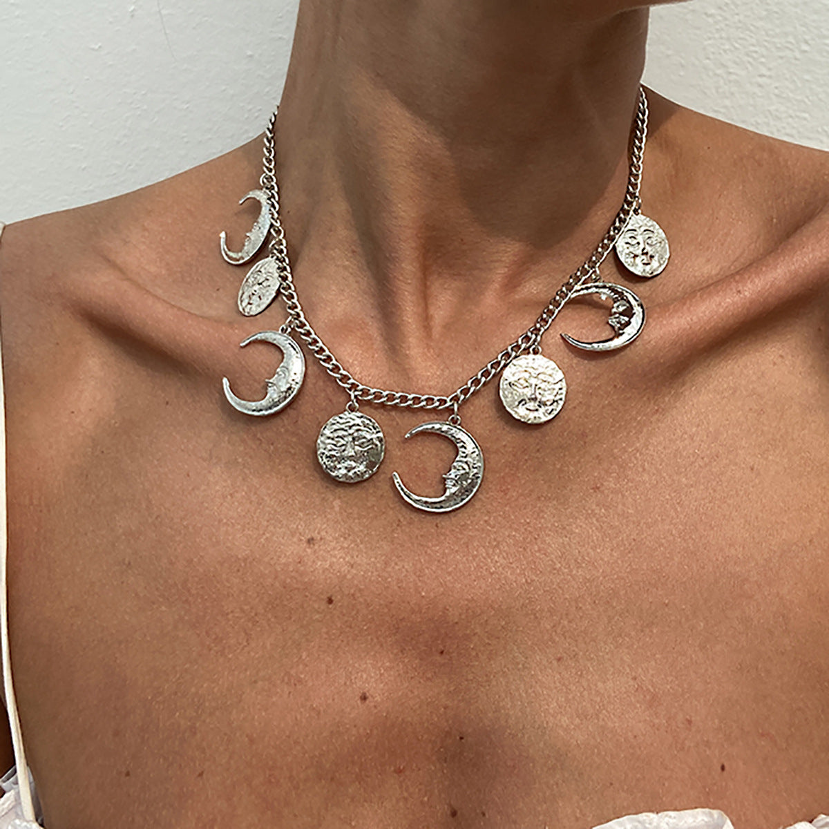 Planderful Vienna Verve Necklace – Retro Crescent Moon Pendant