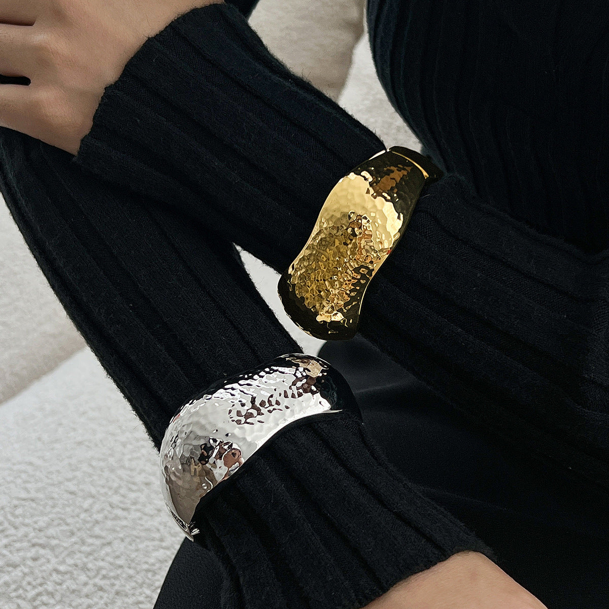 Bracelet Liquid Metal Smooth Spring Bracelet Geometric Wind Texture Wide Bracelet