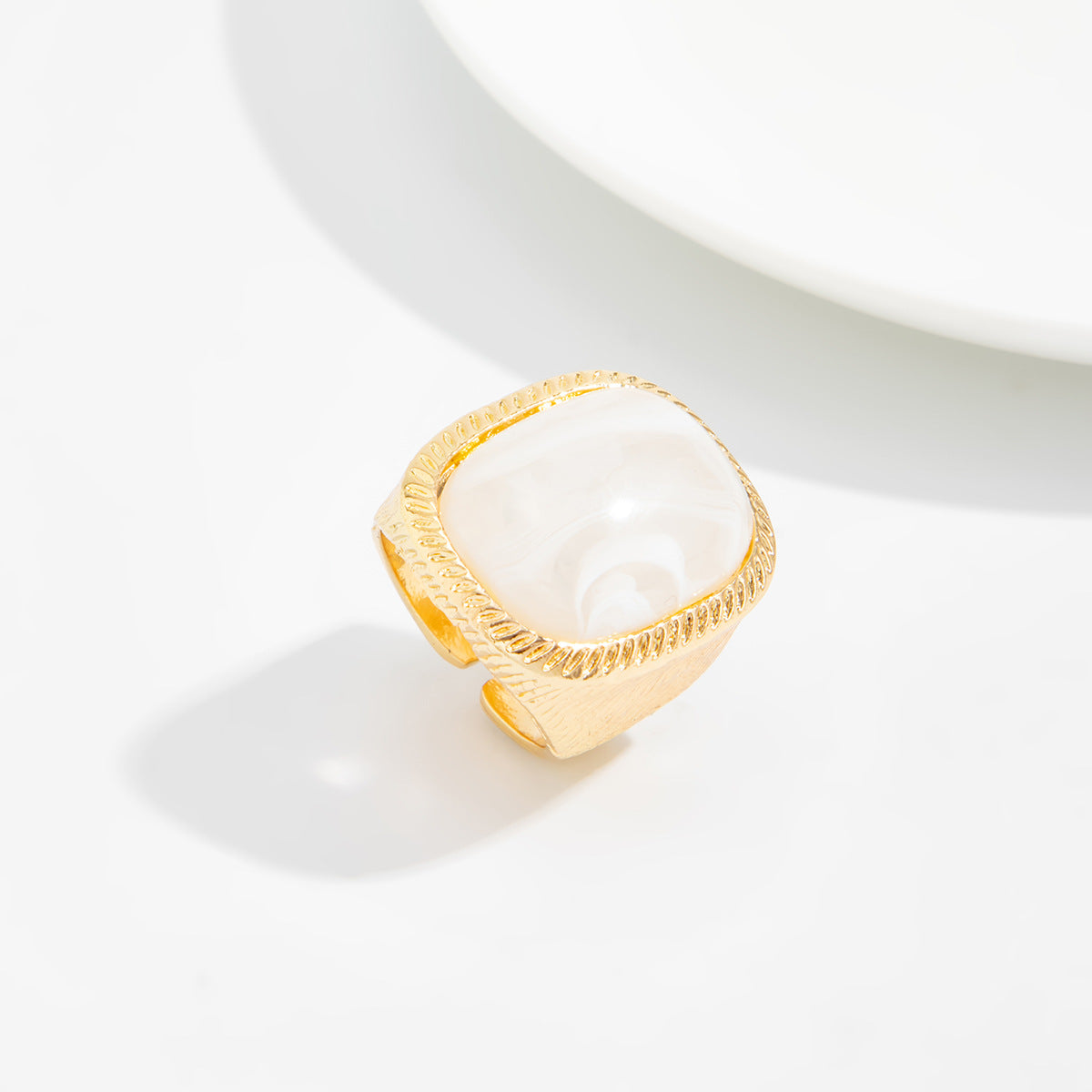 Planderful Vienna Verve Geometric Ring For Women Versatile Vintage Square Stone Statement