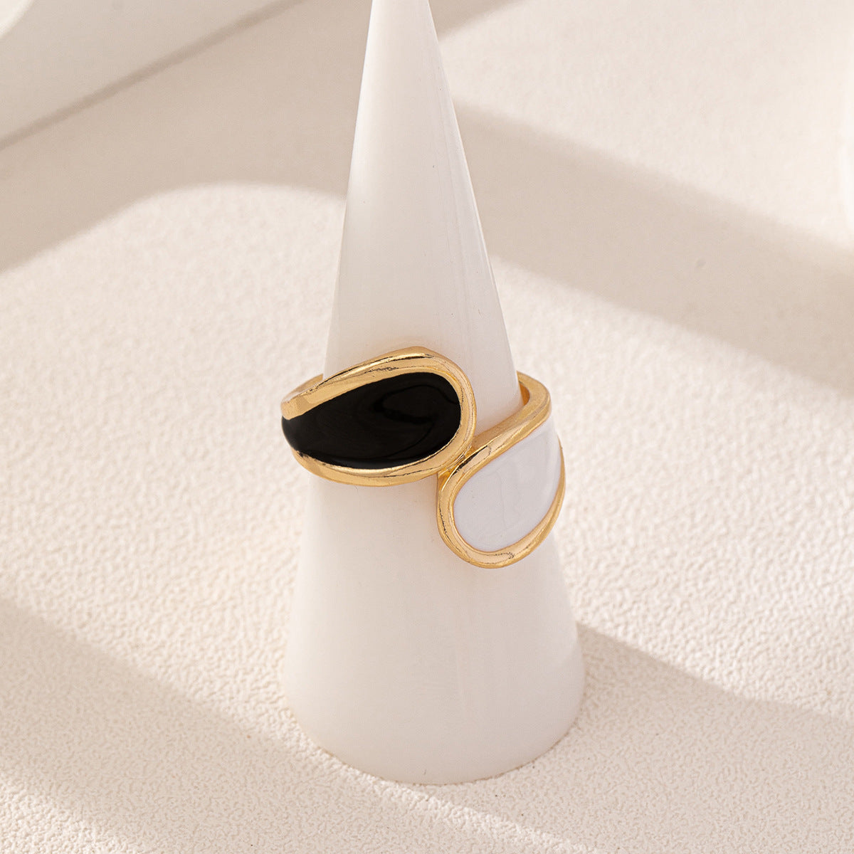 Fashionable Personalized Geometric Ring Set for Women