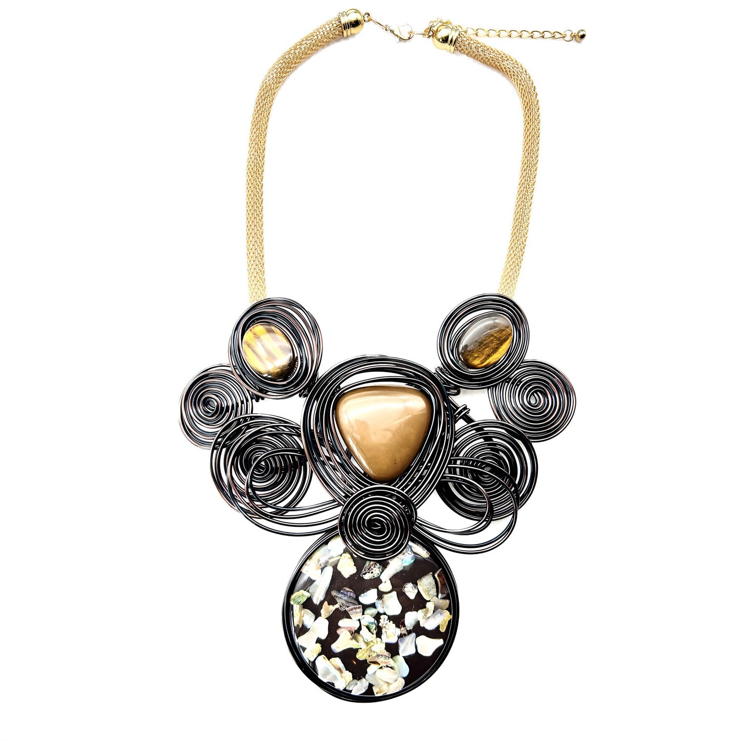 Baroque Vintage Raden Pendant and Earrings Set