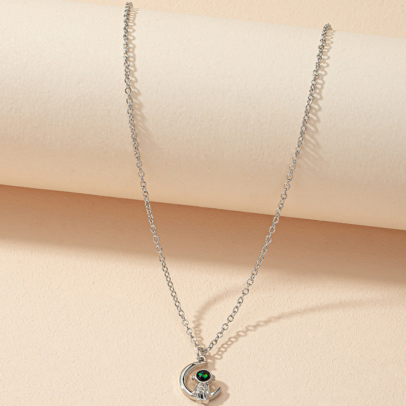 Vienna Verve: Stylish Astronaut Pendant Necklace with Street Photo Design