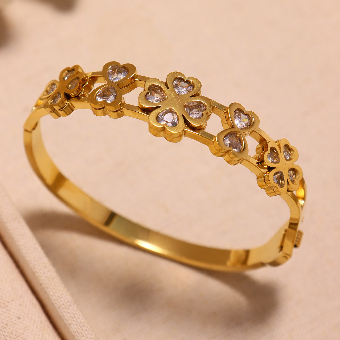 Planderful Zircon Love Four Leaf Flower Bracelet 18K Women