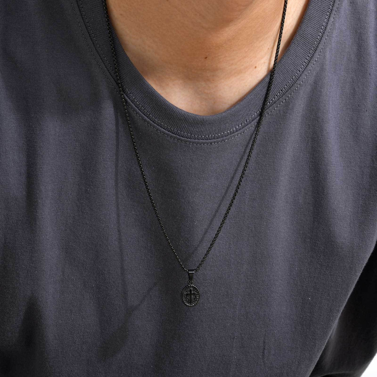 Vintage Cross Medallion Pendant — Three Finishes