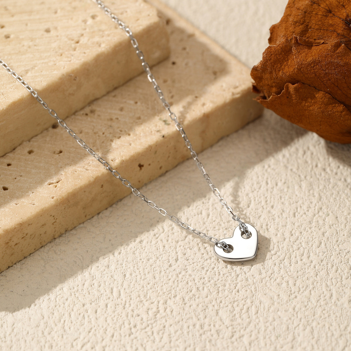 925 Sterling Silver Sculptural Heart Pendant Necklace