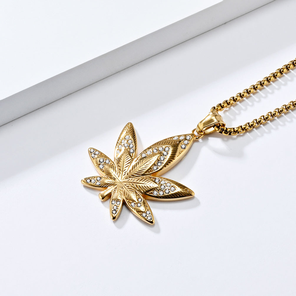 European and American Hip Hop 18K Gold Maple Leaf Necklace
