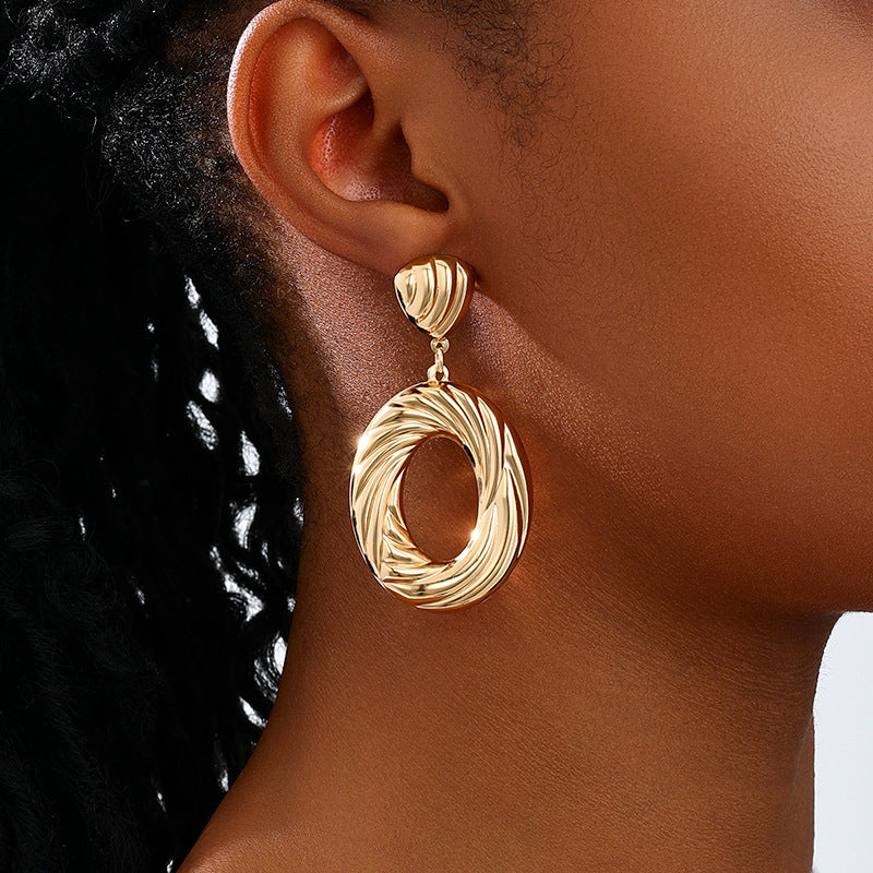 Planderful Vienna Verve Earrings – Fashionable Retro Geometric Design