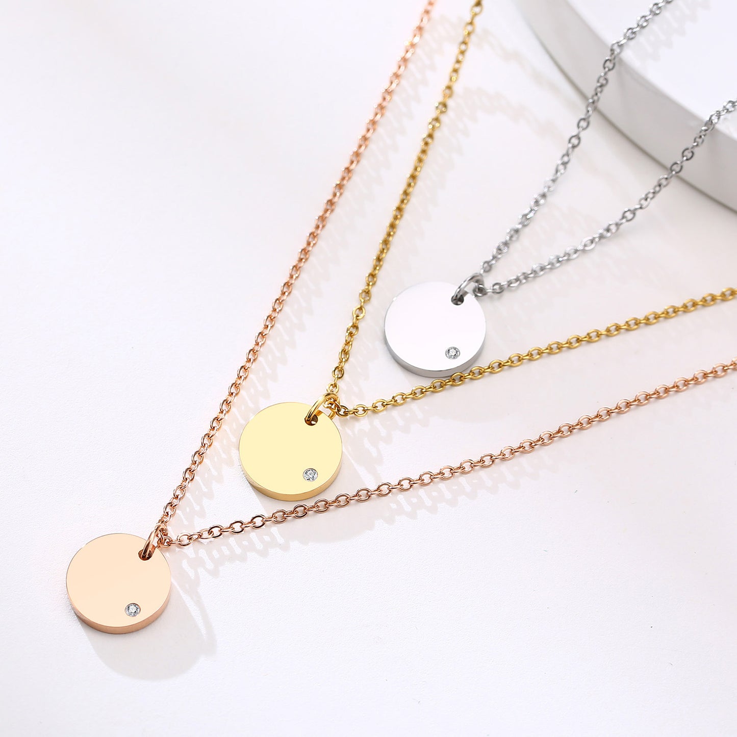 Stainless Steel Necklace Golden Lady Zircon Round Jewelry