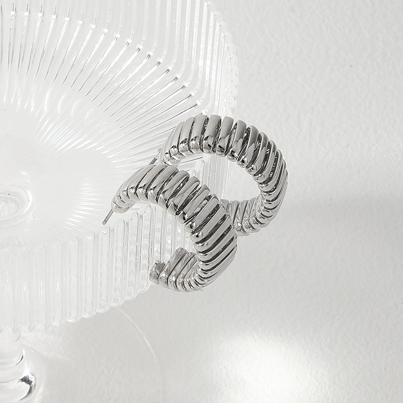 Chic Chain Link Earrings with a Twist - Vienna Verve Collection