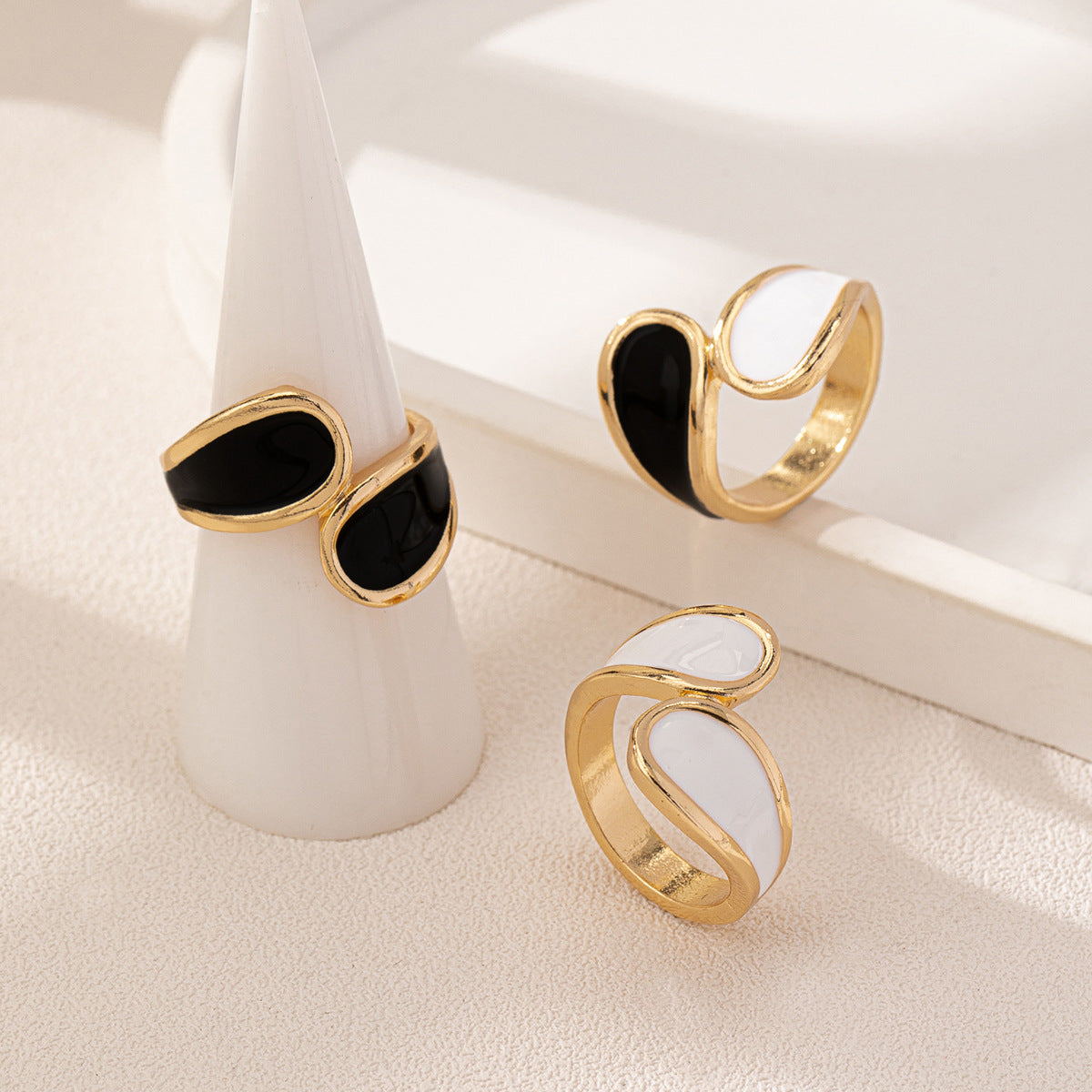 Fashionable Personalized Geometric Ring Set for Women